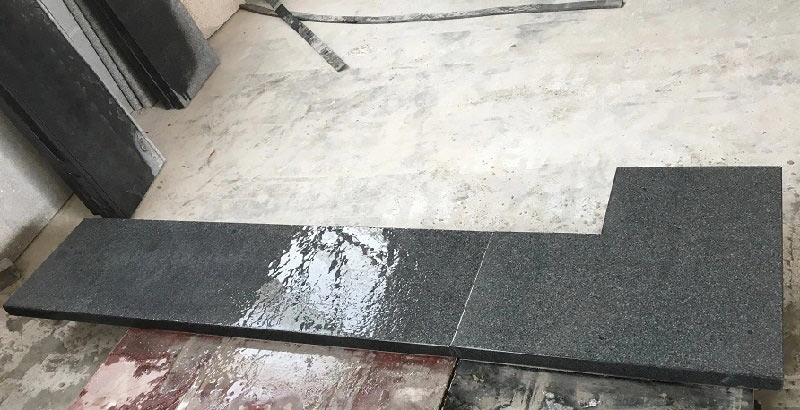 Dark grey granite pool copers for swimming pool edge