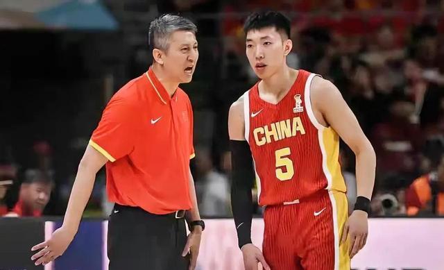 爱因斯坦晚年为什么研究神学,他发现了什么让他恐惧了 30 年?