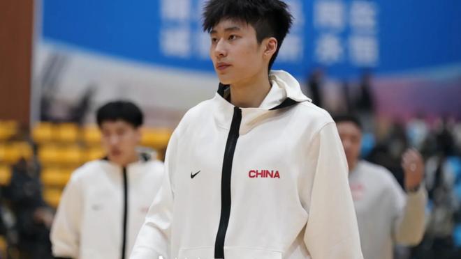 皮肤白就是漂亮,白里透亮十分诱人