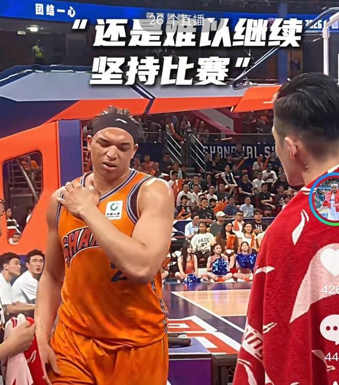 赵睿:两负韩国后队员间有些小埋怨,这场球靠精神翻回来了