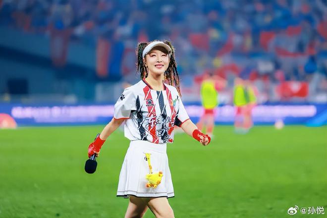 69岁美国退休教师罗纳德·萨科尔斯基成了全体美国人羡慕的对象!
