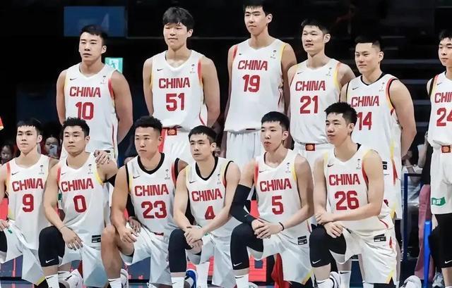 爱因斯坦晚年为什么研究神学,他发现了什么让他恐惧了 30 年?