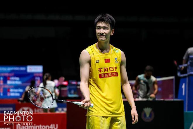 别再同情她了!被教练性侵30次,却要在奥运赛场上把队友撞出赛道