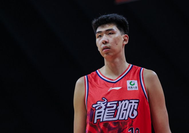 中超21轮裁判:京浙战主裁曾令张玉宁蒙冤,蓉汉战裁判组阵容豪华