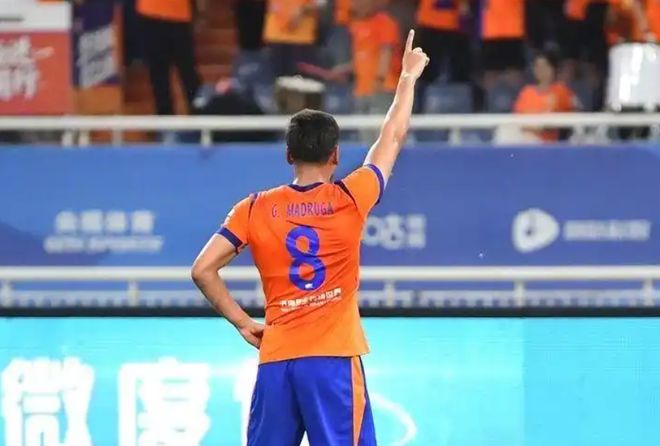 骑士惨负魔术:哈登12中3低迷 班凯罗24+8小瓦格纳20+8