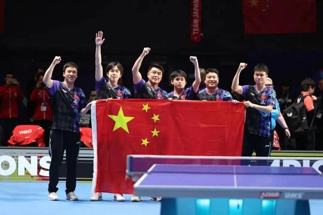 中国第一2米36巨人鲍喜顺,坚持生娃不听劝,如今儿子长多高?