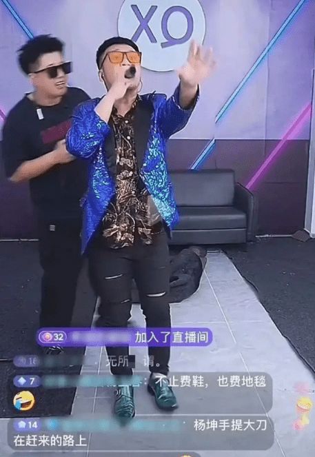 曝皇马4500万欧+浮动条款报价罗德里！曼城态度强硬：强留1年