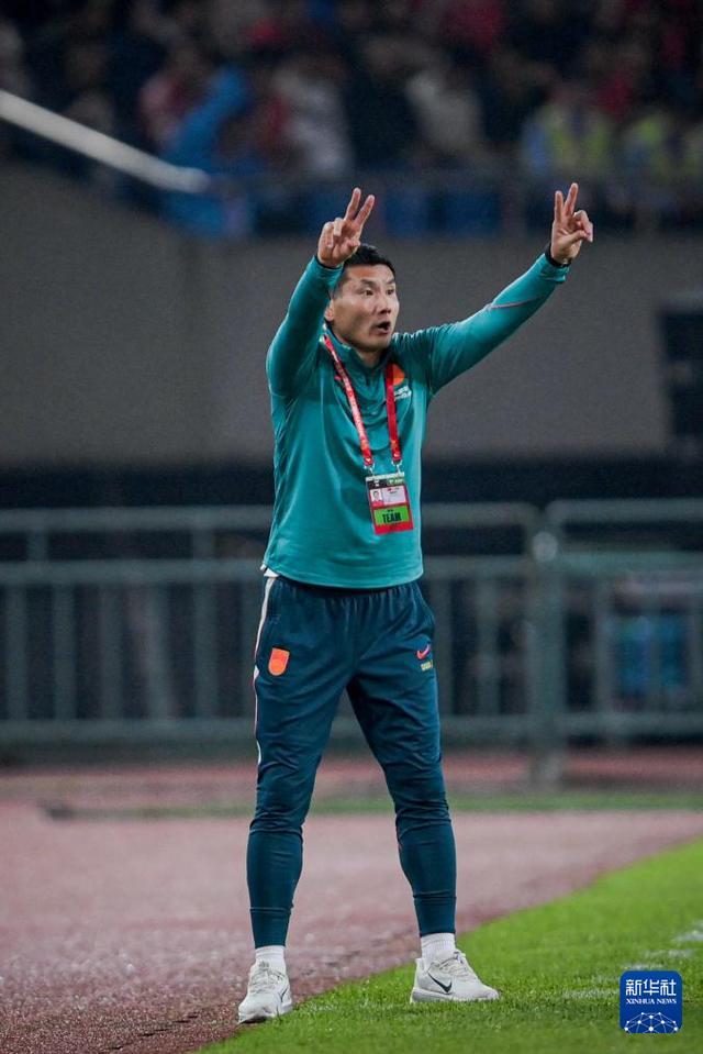 中国巨石又整了个大活