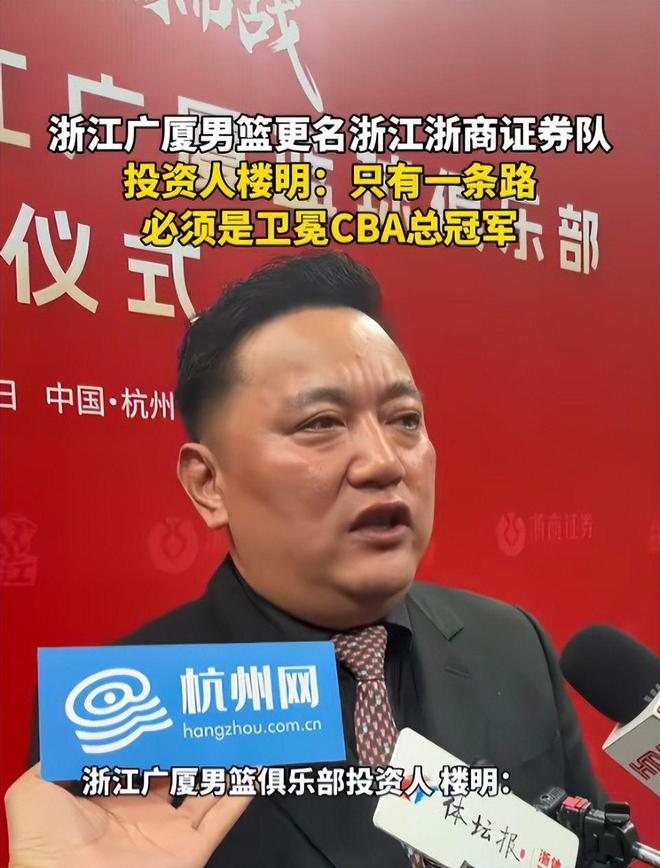 失误致丢球！1.3亿巨星不满被换+摊手质问穆帅，他下场后皇马大逆转