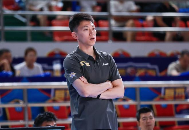 郭士强:中国男篮容错率低 世预赛后边每场较量都很关键