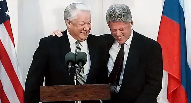 梨正大量上市,提醒:二者不可同吃,秋天吃梨子也有禁忌,要牢记
