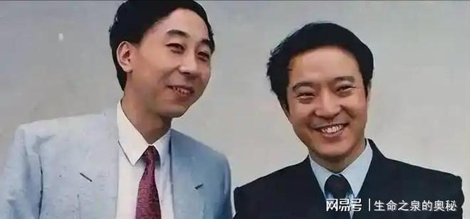 离谱!只因父亲聊天时自称爸爸,被成年女儿直呼膈应,截图显示爸爸接她送她、带她吃饭给她付钱,评论炸锅