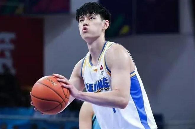 8分优势领跑,广州豹主场两球“复仇”广西恒宸