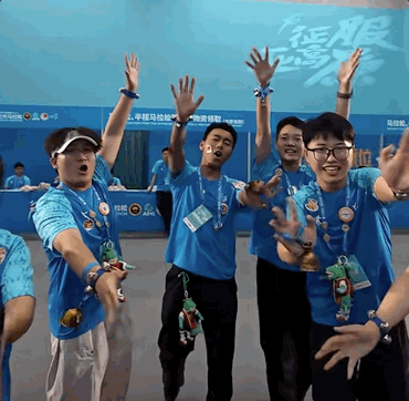 连裁3名球员!中国男篮再做调整,备战世预赛