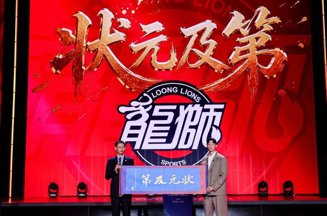 皮肤白就是漂亮,白里透亮十分诱人