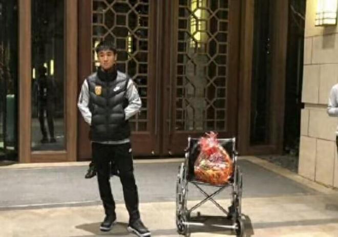 湖人这回真是躲过一劫!当年拒绝伦纳德加码!快船如今恐面临重罚