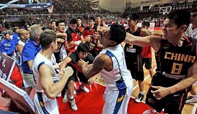 上市连跌四天,宇树科技今又大跌,现股价605,首日进去的已亏45%