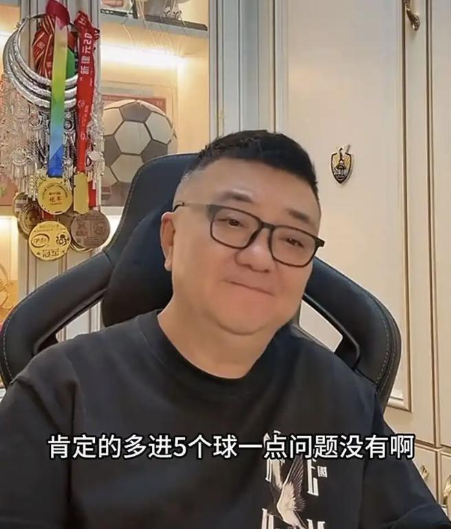 把贝林厄姆放前腰就爆发,这么简单的事皇马为什么两年才想明白?