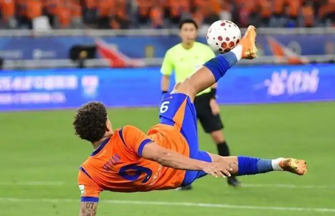 骑士惨负魔术:哈登12中3低迷 班凯罗24+8小瓦格纳20+8