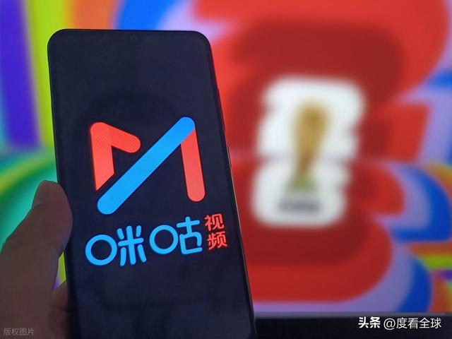 波兰名将刚夺冠就骂“贫民窟”,广东少年刚